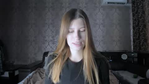 Lili online show from September 28, 10:20 am