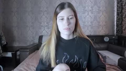 Lili online show from November 5, 10:31 am