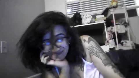 mnmmmmmrosee online show from November 11, 8:11 am