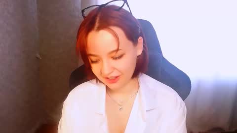 Molly online show from March 2, 2:00 am