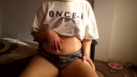 Molly Janette online show from February 4, 5:21 am