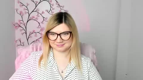 Molly online show from January 12, 1:16 pm