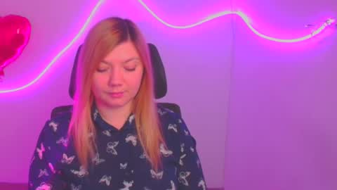 Molly online show from February 22, 6:39 am