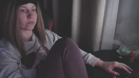 I have new photos come and see with love Molly online show from October 29, 7:38 pm