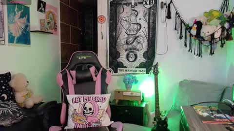 Molly online show from February 6, 5:55 am