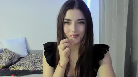 Molly online show from February 7, 2:21 pm