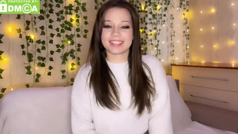 Molly online show from March 30, 10:15 am