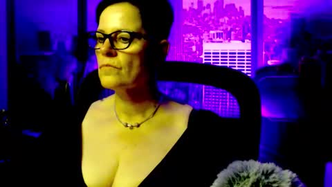 MollySun Nina Randmann online show from November 25, 7:36 pm