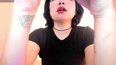 moly_loo online show from February 11, 3:20 am