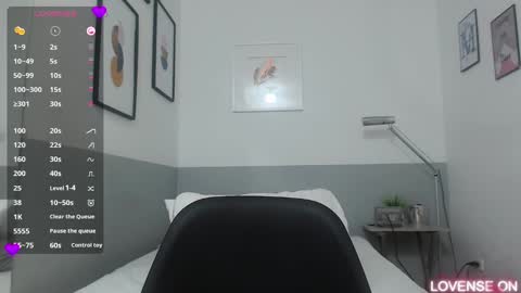 Daphne  online show from March 9, 11:14 pm