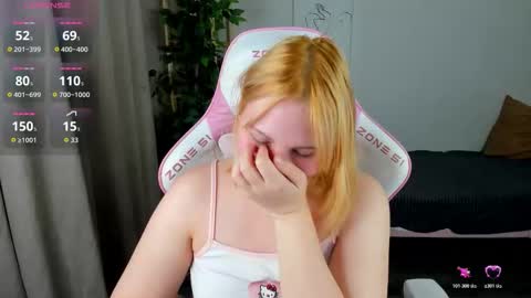 mon1ca_jones online show from October 26, 4:19 am