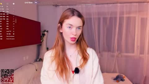 Mona online show from October 22, 8:03 pm