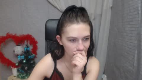 Snapshot of monakali chatting on December 10, 7:05 am monakali online show from December 10, 7:05 am