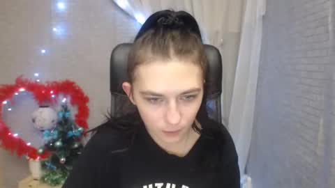 Snapshot of monakali chatting on December 11, 7:20 am monakali online show from December 11, 7:20 am