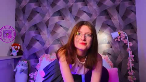 Mona online show from November 28, 4:32 pm