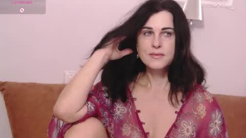 Snapshot of monicaluxxx chatting on October 12, 1:24 pm monicaluxxx online show from October 12, 1:24 pm