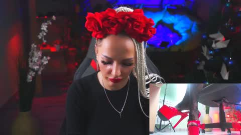 Snapshot of monicamaxwel chatting on January 17, 1:35 pm Monika online show from January 17, 1:35 pm