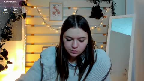 Monika online show from February 5, 2:31 pm