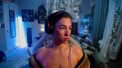 Lydia Mooney online show from January 29, 1:05 am