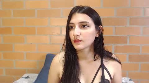 Luisa online show from February 14, 2:19 pm