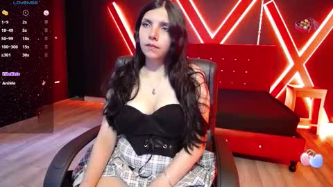 Moon  online show from October 25, 8:37 pm