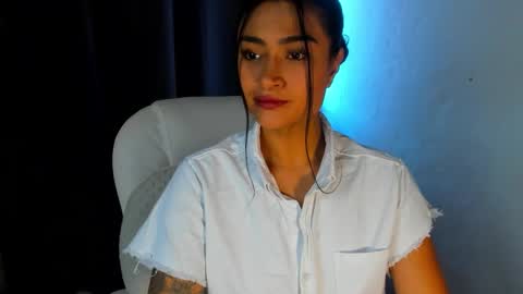 Snapshot of moonie_baddie31 chatting on September 24, 5:12 pm moonie_baddie31 online show from September 24, 5:12 pm
