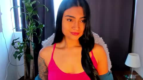 Snapshot of moonie_baddie31 chatting on September 25, 7:45 pm moonie_baddie31 online show from September 25, 7:45 pm