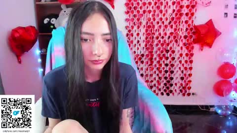 MOON  online show from February 14, 2:39 am