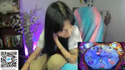 MOON  online show from November 17, 4:13 am