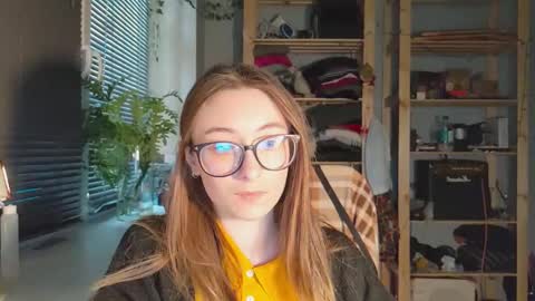 Snapshot of moonlight__lovers chatting on March 11, 11:44 am Dana online show from March 11, 11:44 am