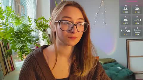 Snapshot of moonlight__lovers chatting on December 24, 12:11 pm Dana online show from December 24, 12:11 pm