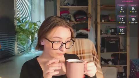 Snapshot of moonlight__lovers chatting on March 12, 12:57 pm Dana online show from March 12, 12:57 pm