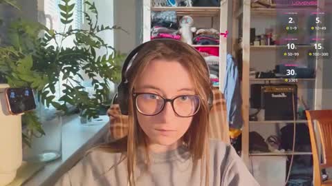 Snapshot of moonlight__lovers chatting on February 14, 2:44 pm Dana online show from February 14, 2:44 pm