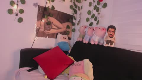 moonliight__ online show from February 20, 11:05 pm