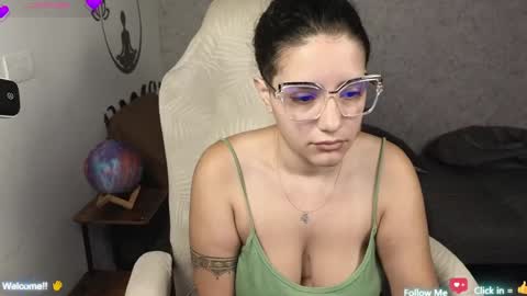 Moon Woman online show from February 6, 1:27 am