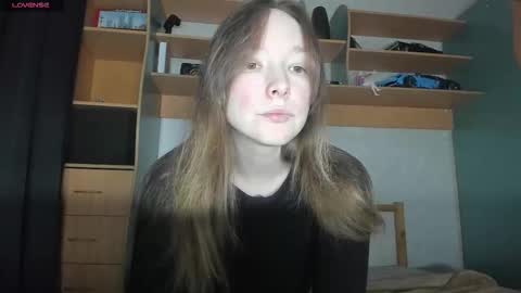 Lisa 3 online show from March 30, 12:05 pm