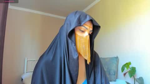 Snapshot of moroccan_diamond_ chatting on September 27, 8:54 am Medina online show from September 27, 8:54 am