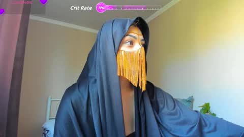 Snapshot of moroccan_diamond_ chatting on October 5, 9:36 am Medina online show from October 5, 9:36 am