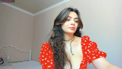 Snapshot of moroccan_diamond_ chatting on February 3, 7:18 am Medina online show from February 3, 7:18 am