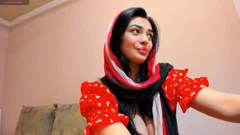 Snapshot of moroccan_diamond_ chatting on December 15, 6:48 pm Medina online show from December 15, 6:48 pm