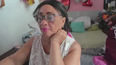 mrs_mommy online show from March 21, 7:41 pm