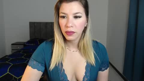 Snapshot of ms_sofiax chatting on December 27, 10:55 am Sofia online show from December 27, 10:55 am