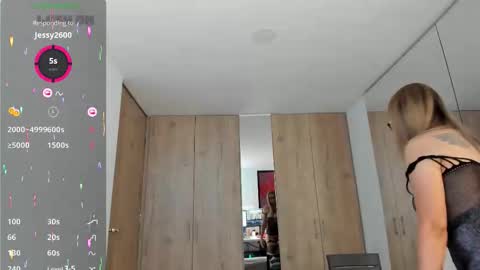 Snapshot of ms_valerypawg chatting on October 18, 10:29 am Valery Torres online show from October 18, 10:29 am