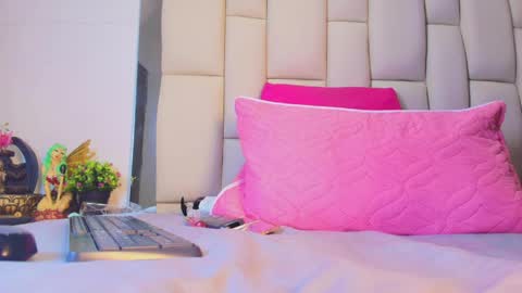 FERNANDA 3 online show from April 1, 3:07 am