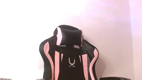 yuli online show from December 21, 11:03 am