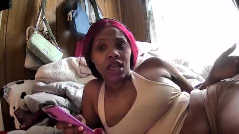 mumnxdor online show from February 10, 2:31 pm