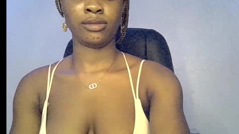 muscle_queen0 online show from January 18, 10:28 pm