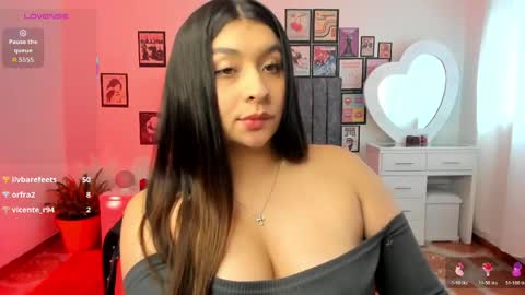 mushi_ online show from April 6, 8:21 pm