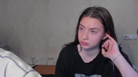 HEY online show from November 25, 9:15 pm