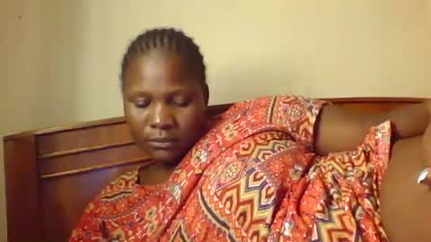 mwekas568403 online show from December 5, 7:15 pm